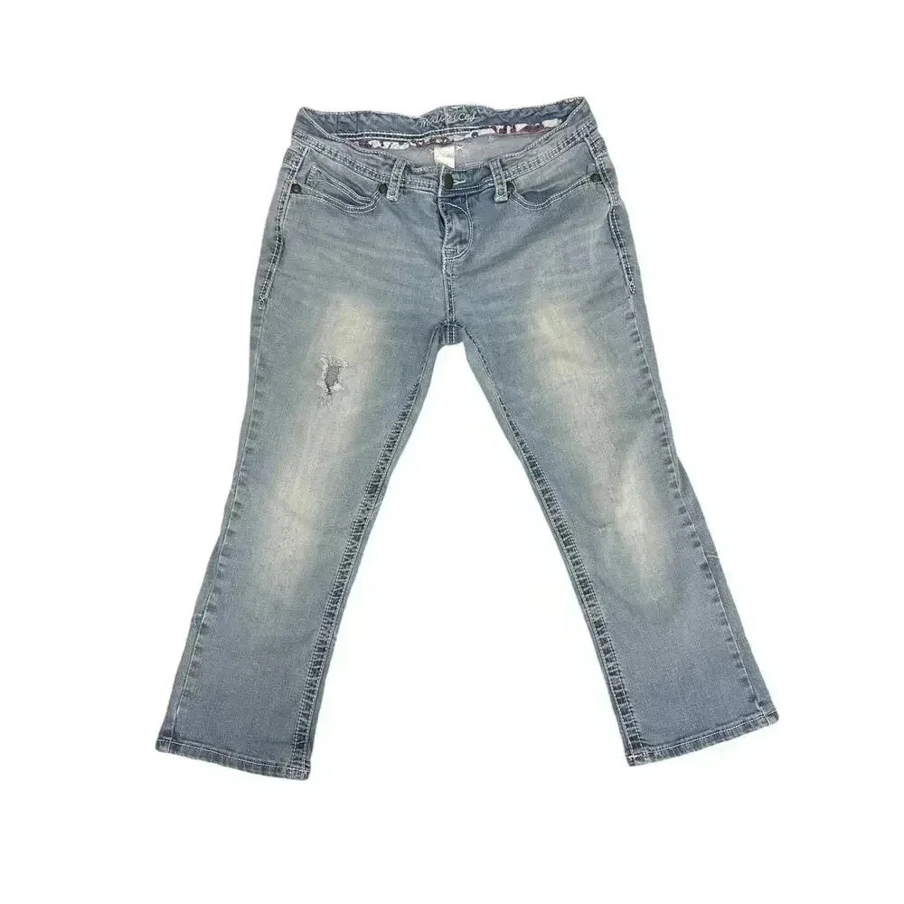 Maurices Women's Distressed Blue Denim Capri Jeans Size 9/10